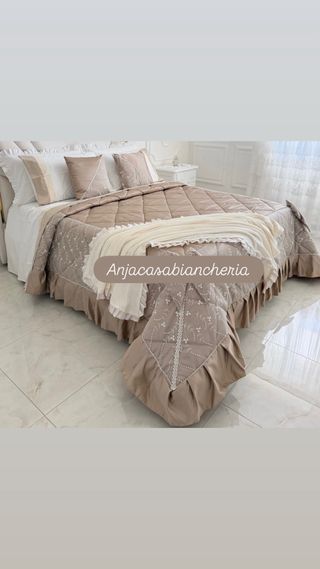 Trapunta Charlotte Beige/Bianco