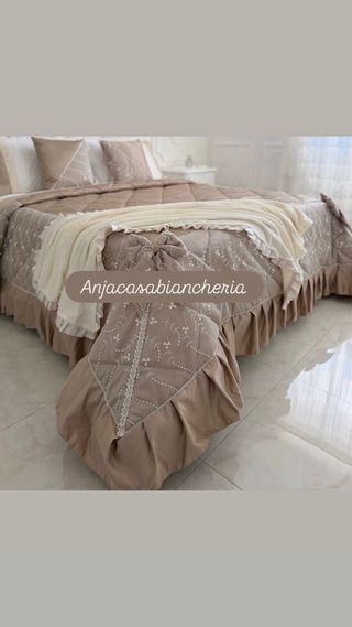 Trapunta Charlotte Beige/Bianco