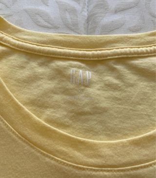 Camiseta Gap floral amarilla