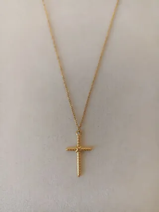 Collar Cruz Acero Inoxidable Dorado