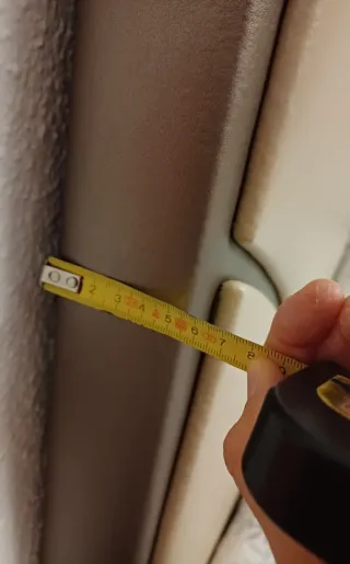 Cabecero polipiel beige diseño moderno