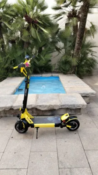 Patinete Eléctrico Spark Amarillo