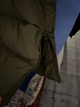 Parka Adidas plumón verde oliva