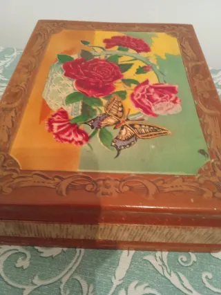 Neceser madera decorada tapa vintage