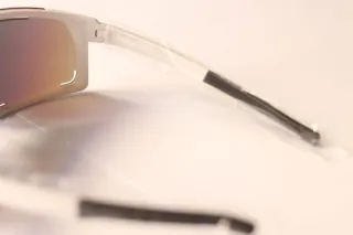 Gafas ciclista blancas / grises.