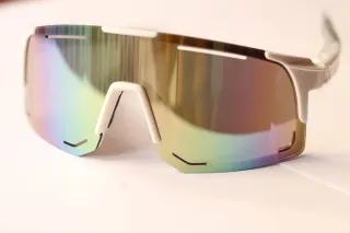 Gafas ciclista blancas / grises.