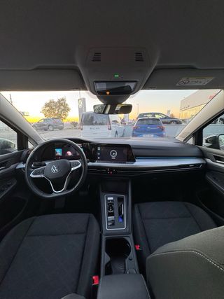 VW Golf Life 2.0TDi 115cv automatico