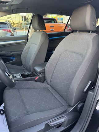 VW Golf Life 2.0TDi 115cv automatico
