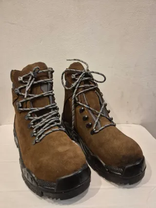 Botas de montaña Robusta