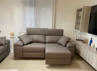 Sofás de tela grises sin estrenar