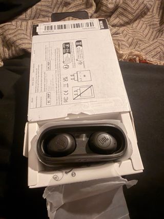 JBL Wave Buds Nuevos Negro