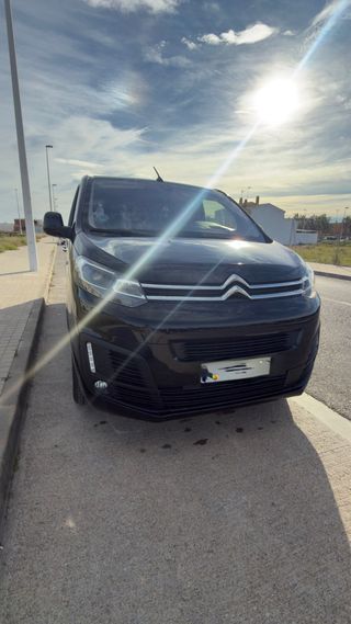 Citroen SpaceTourer con Motor Nuevo y mueble-cama.