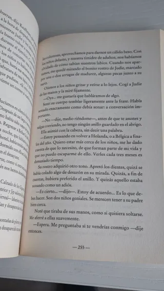 La última noche en Tremore Beach / Last Night o...