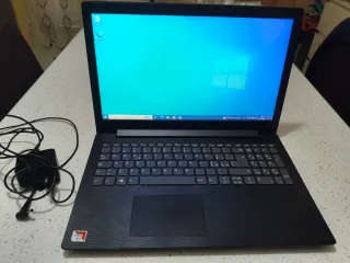 PC Portatile Lenovo Nero