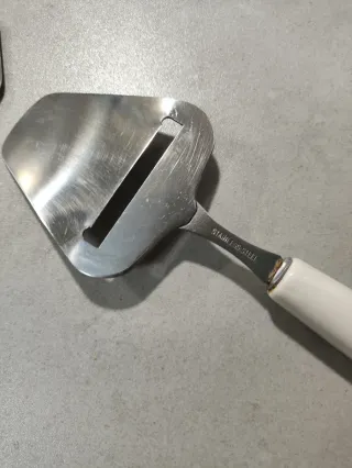 Juego Cortador y Rallador Queso Cerámica