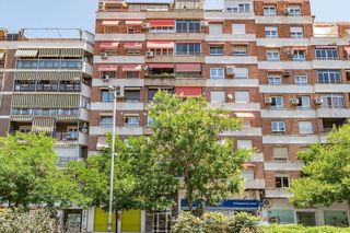 Piso en venta en Camino de Ronda - Rosaleda en Granada