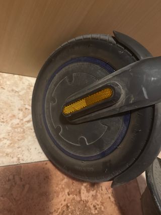 Patinete eléctrico negro