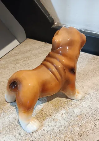 Statuina Cane Bulldog Inglese in porcellana