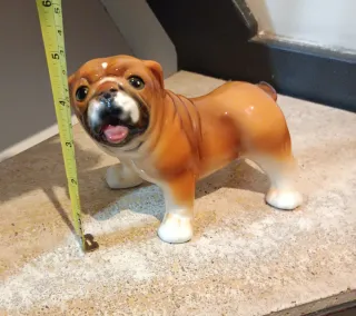 Statuina Cane Bulldog Inglese in porcellana