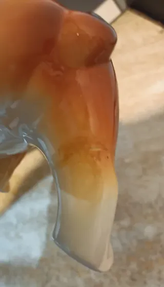 Statuina Cane Bulldog Inglese in porcellana