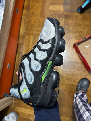 Nike VaporMax Plus Verde y Blanco