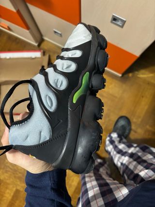 Nike VaporMax Plus Verde y Blanco