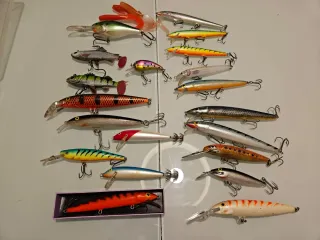 Lote de señuelos de pesca