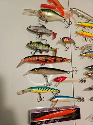 Lote de señuelos de pesca