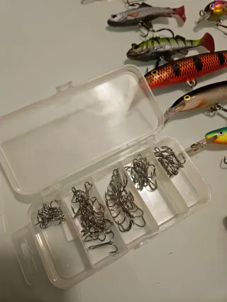 Lote de señuelos de pesca