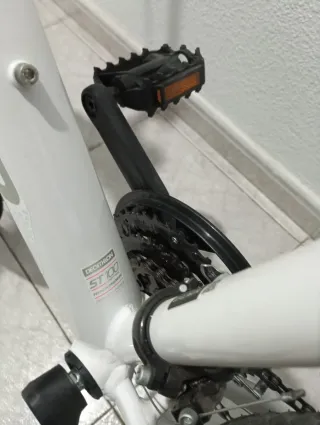 Bicicleta Rockrider ST100 Blanca