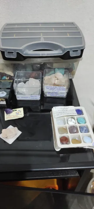 Pendulos,minerales de todo tipo y otros amuletos