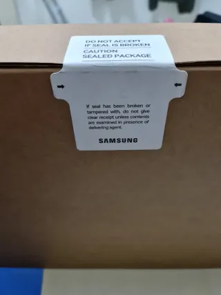 Samsung Galaxy Book 4 - Intel i3 8/256 GB