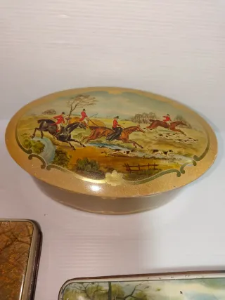 Scatole latta vintage scene caccia