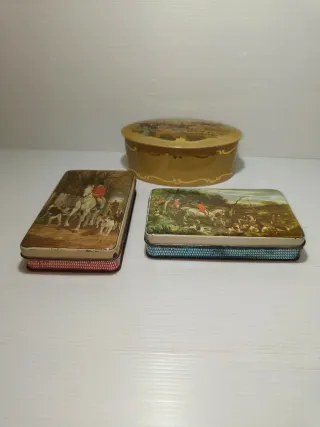 Scatole latta vintage scene caccia