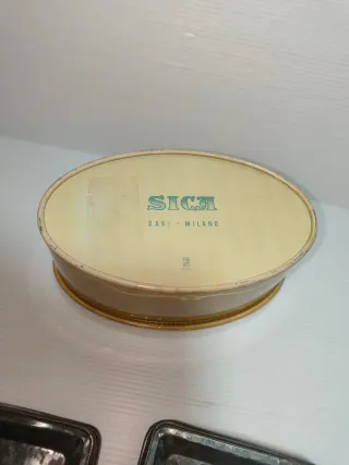 Scatole latta vintage scene caccia