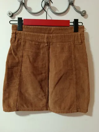 Falda de pana marrón