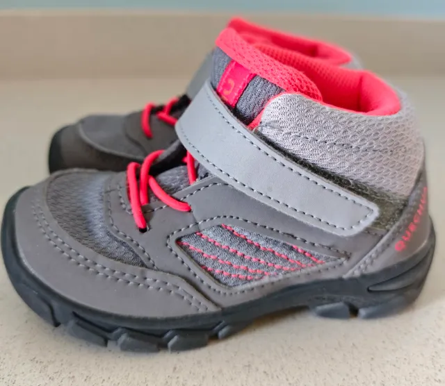 Botas montaña Quechua bebé Talla 24