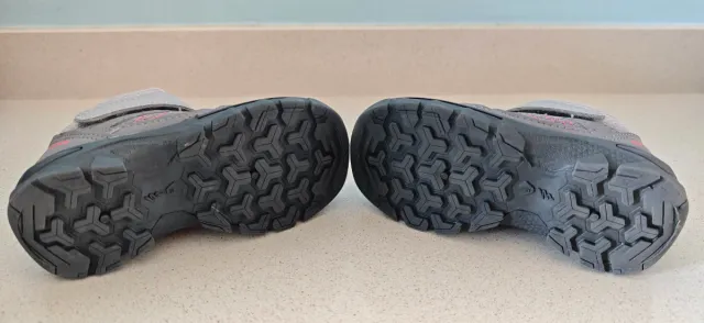 Botas montaña Quechua bebé Talla 24