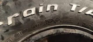 Conjunto llantas y neumaticos land rover