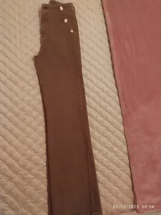 Pantalón vaquero Topshop marrón