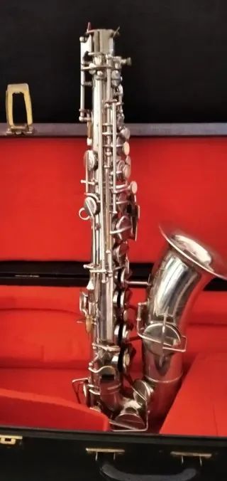 Saxofón Alto