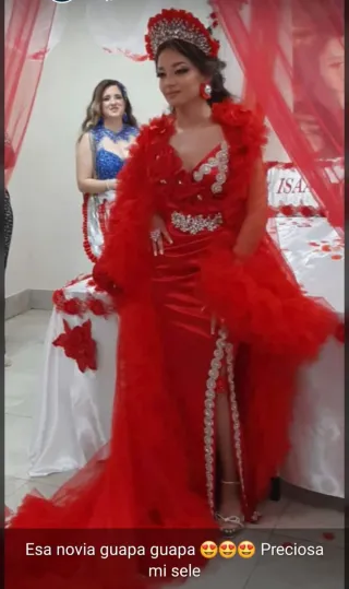 Bata Gitana con Complementos Talla 36.