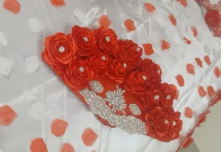 Bata Gitana con Complementos Talla 36.