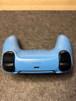 Mando PS5 Starlight Blue con joysticks magnéticos