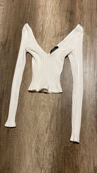 Top Bershka blanco manga larga