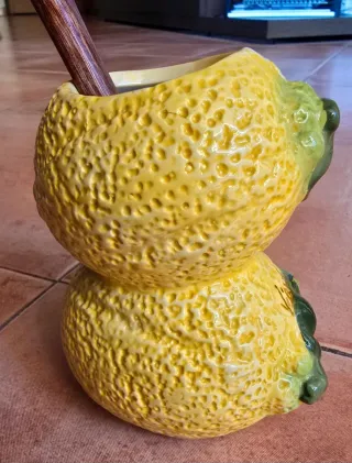 Porta mestoli in ceramica a forma di limone