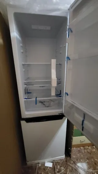 Nevera Cecotec - A ESTRENAR -