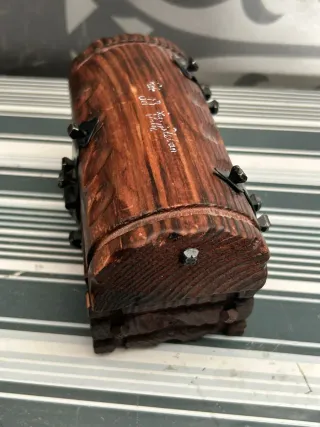 Caja cofre antiguo de madera