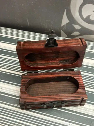 Caja cofre antiguo de madera