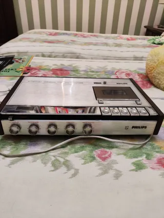 Philips N2400 Stereo Cassette Recorder Vintage